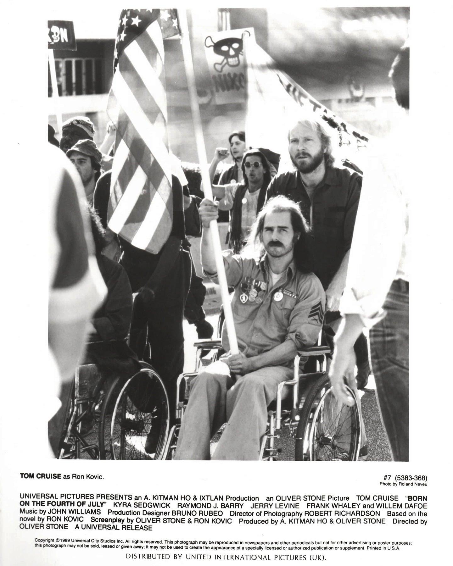 Papier Born on the Forth of July 1989 Publicity Film Movie Press Still Framed en vente