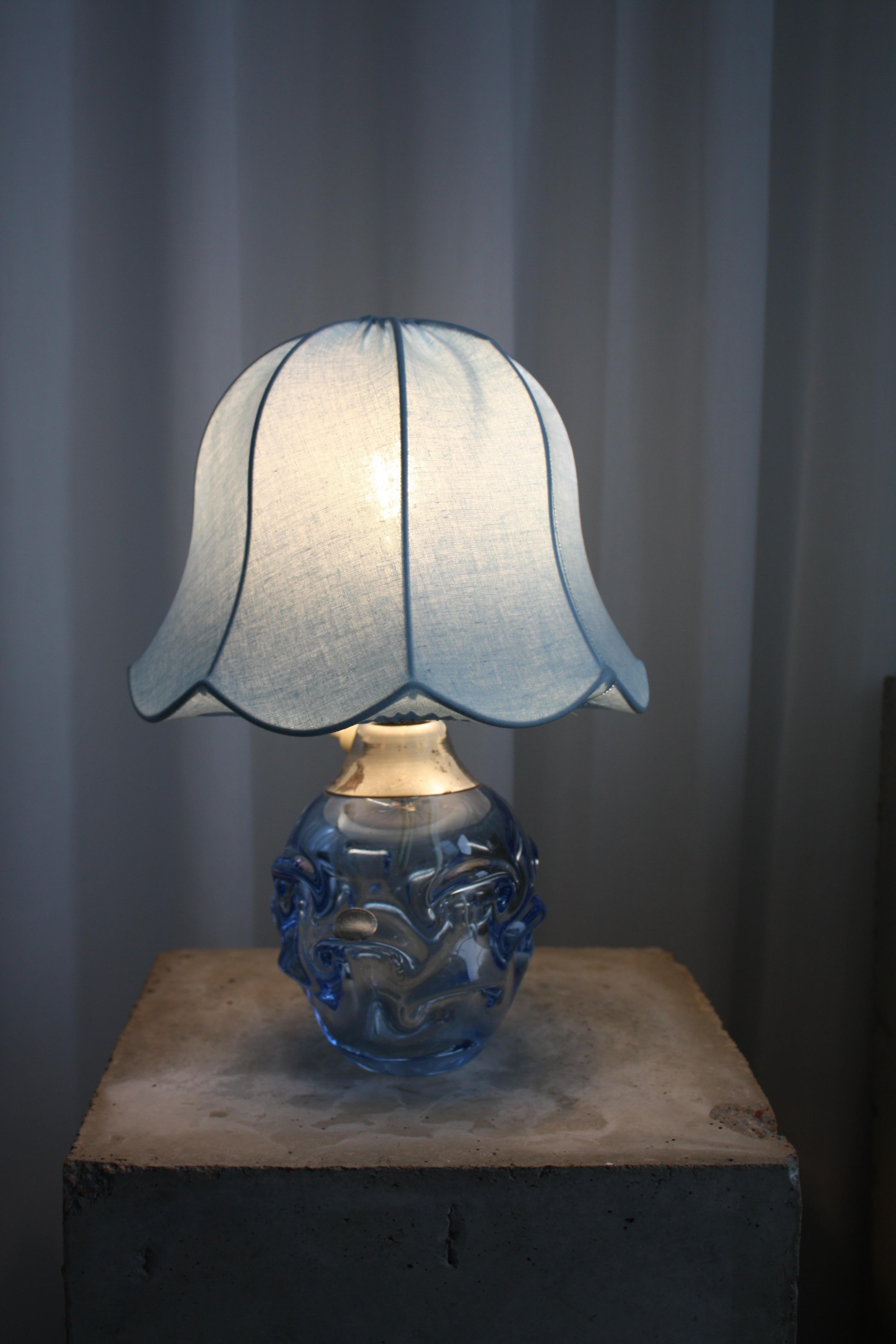 Suédois Lampe de table Börne Augustsson en verre bleu clair, Åseda Glasbruk, Suède, vers 1950 en vente