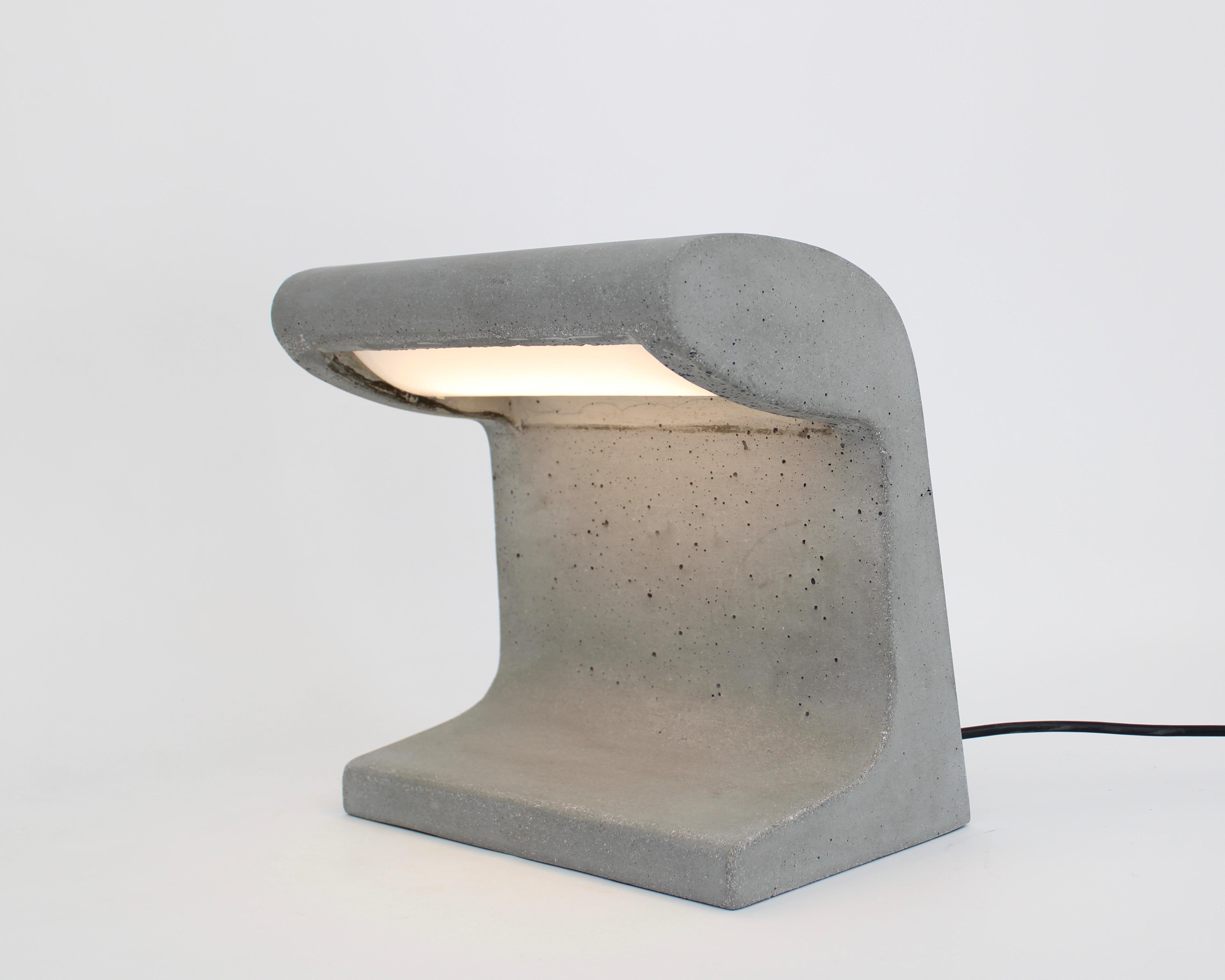 Borne Bétone Petite Cast Concrete Table Lamp by Le Corbusier With LED Bulb  For Sale 3