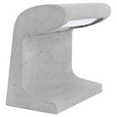 Borne Bétone Petite Tischlampe aus Gussbeton von Le Corbusier mit LED-Glühbirne