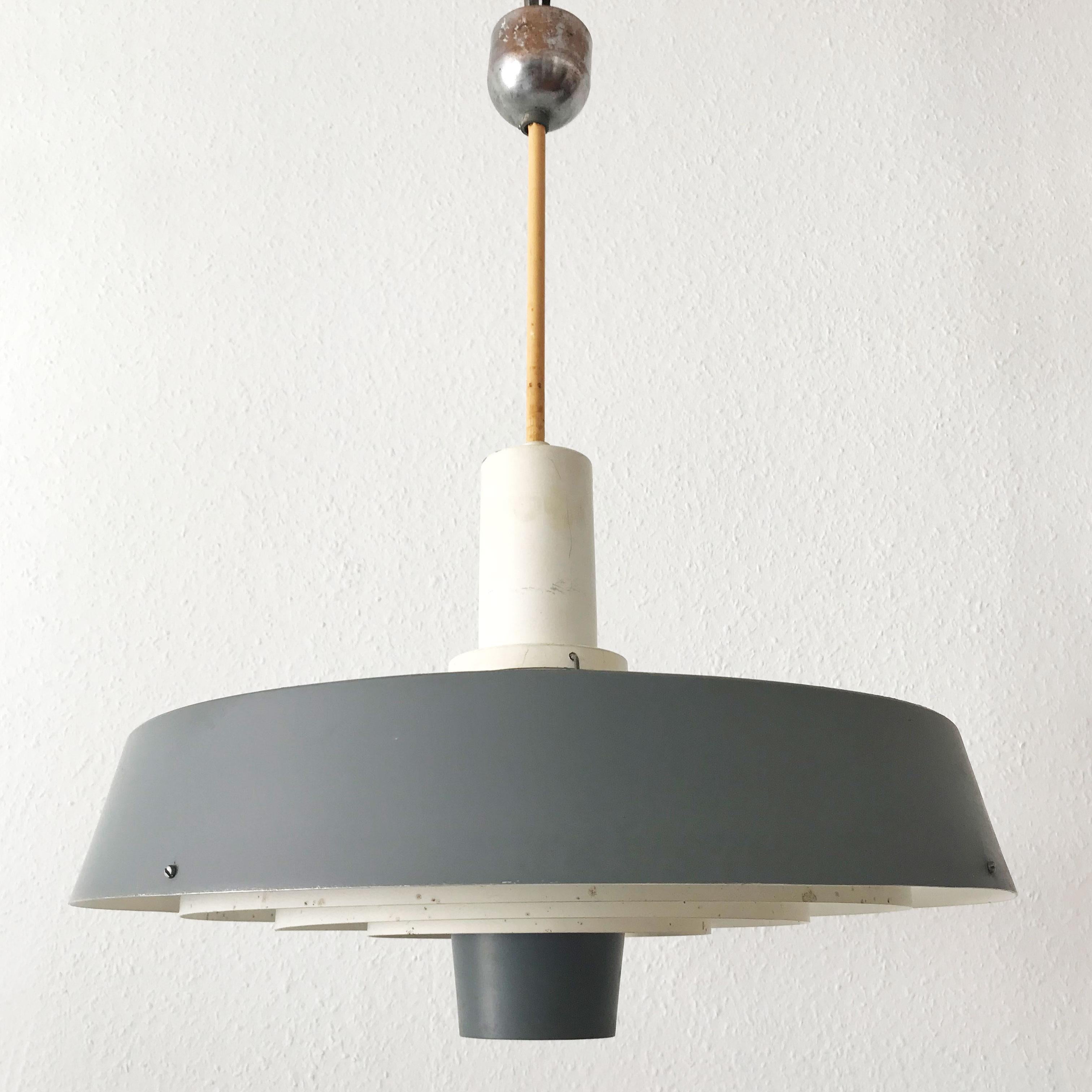 Bornholmpendel Pendant Lamp by Finn Monies & Gunnar Jensen for Louis Poulsen In Good Condition For Sale In Munich, DE