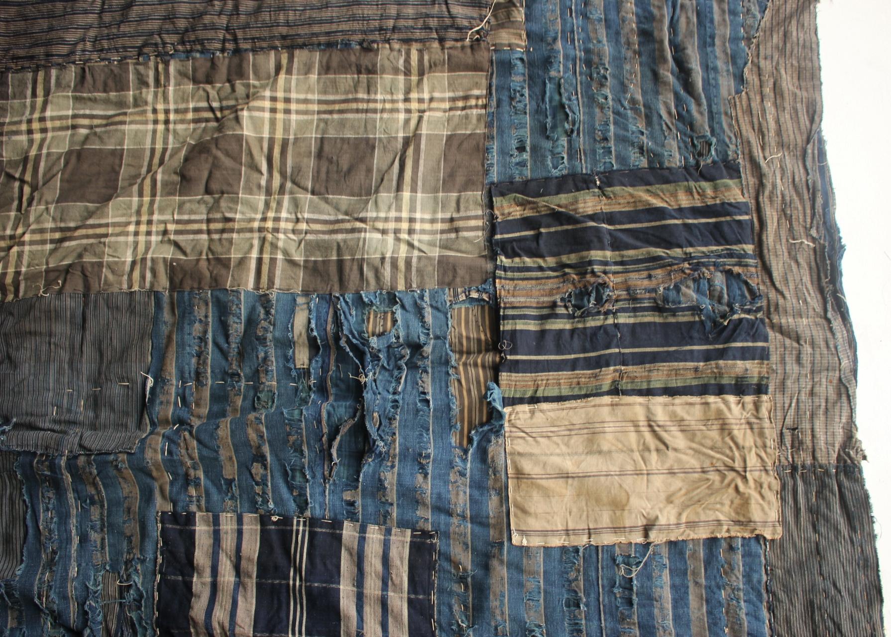 Boro2 Japanese Antiques Primitive Art BORO Indigo-dyed Old Cloth patchwork Abîmé - En vente à Niiza, JP