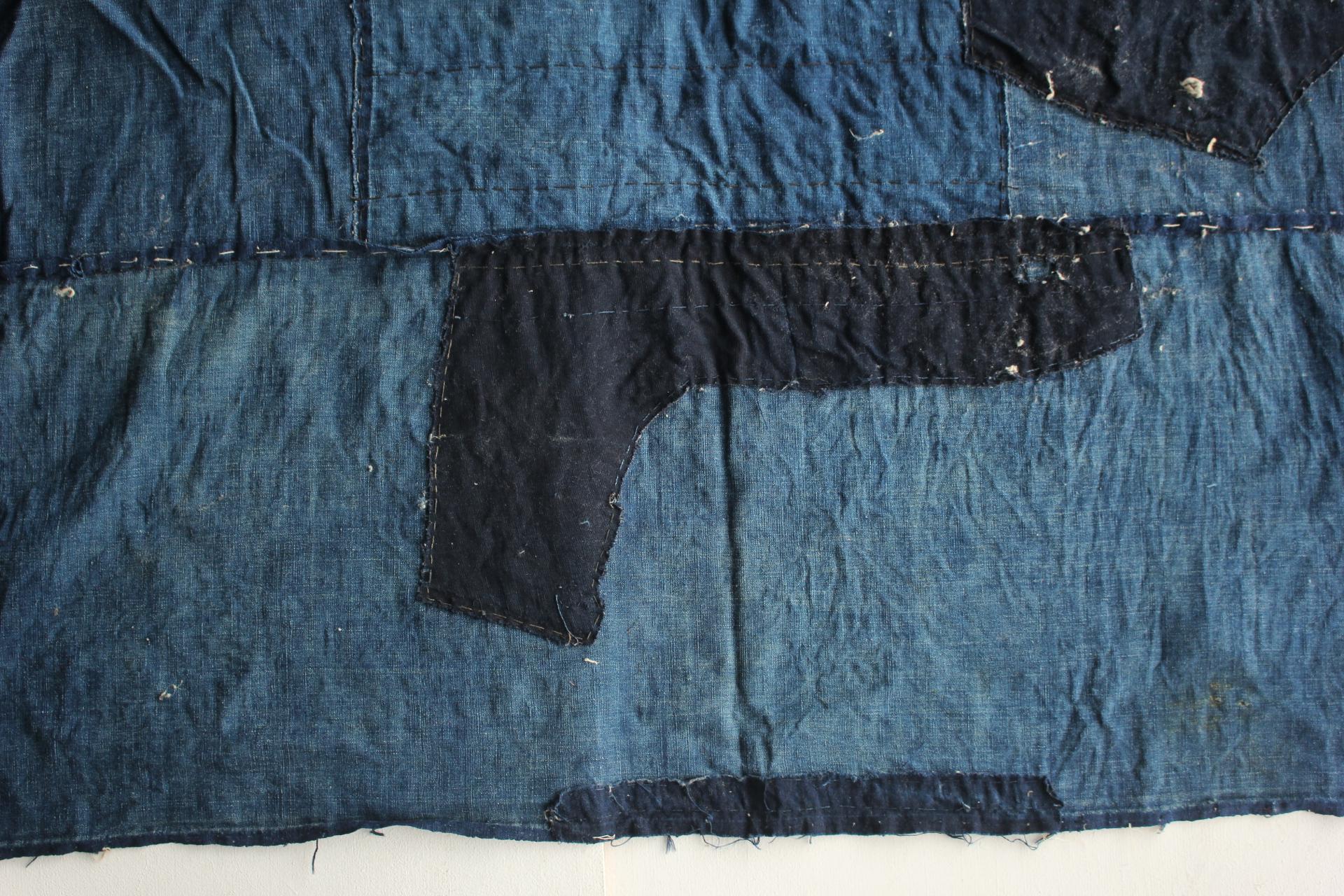 Coton Boro3 Antiquités japonaises Art primitif BORO Patchwork de vieux tissus teints à l'indigo en vente