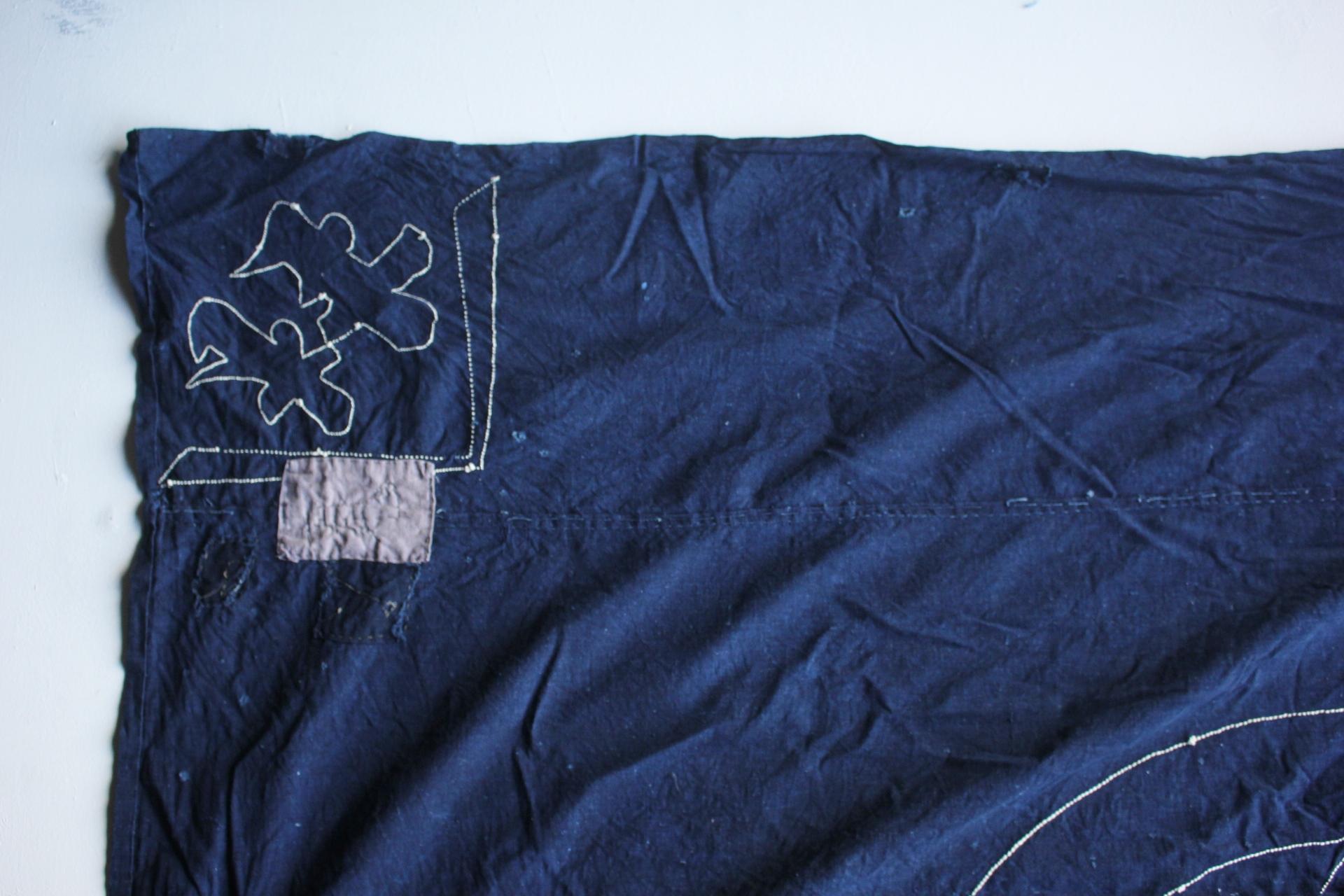 BORO7 Antiquités japonaises Ancienne tapisserie brodée en tissu teint à l'indigo en vente 7