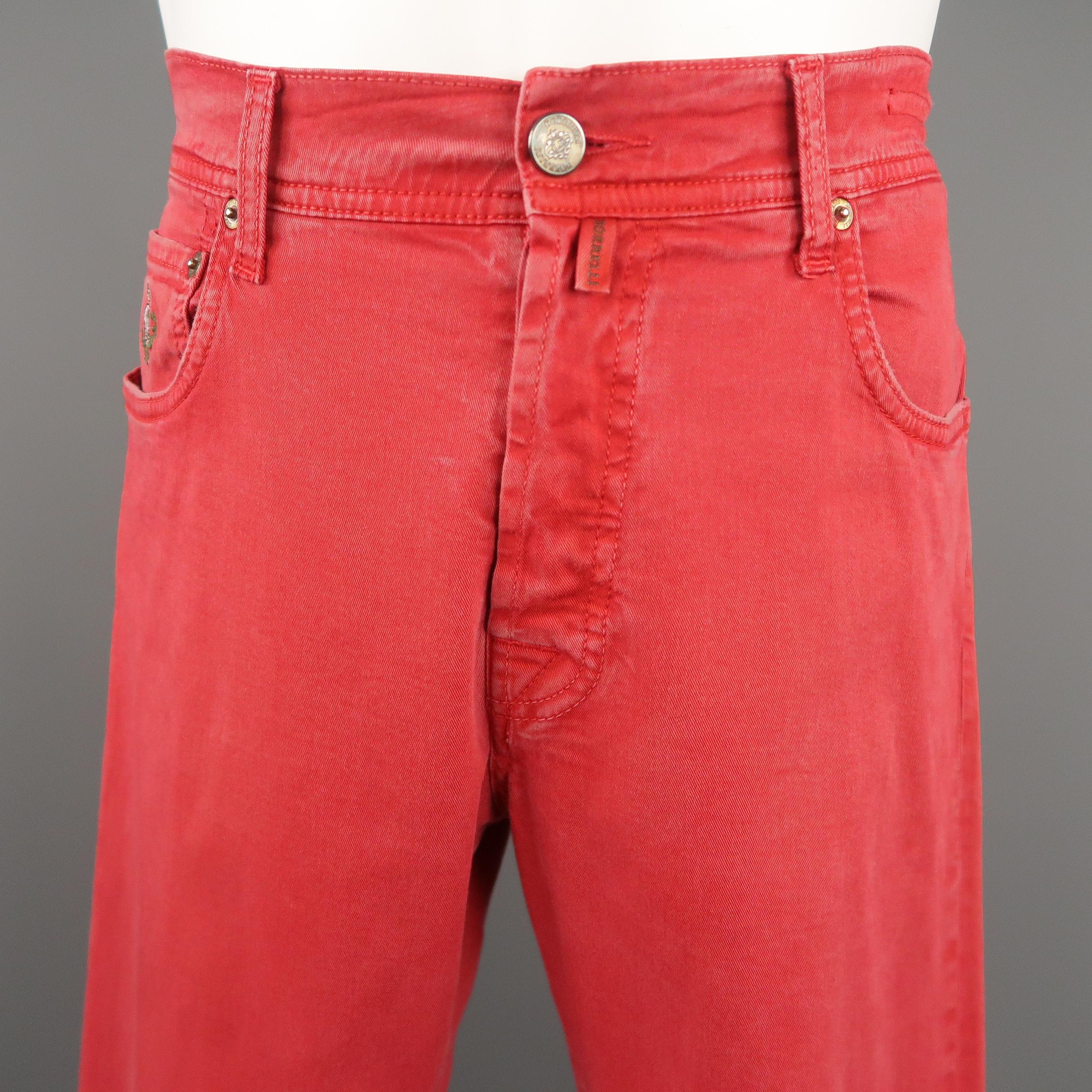 BORRELLI jeans come in washed red denim with a button fly, slim leg, and embroidered logo. Made in Italy.
 
Excellent Pre-Owned Condition.
Marked: 32
 
Measurements:
 
Waist: 32 in.
Rise: 10.5 in.
Inseam: 28 in.