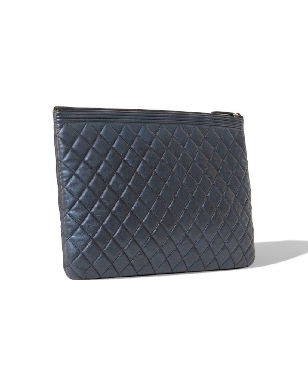 Borsa A Mano Chanel Clutch Boy Timeless Blu For Sale 1