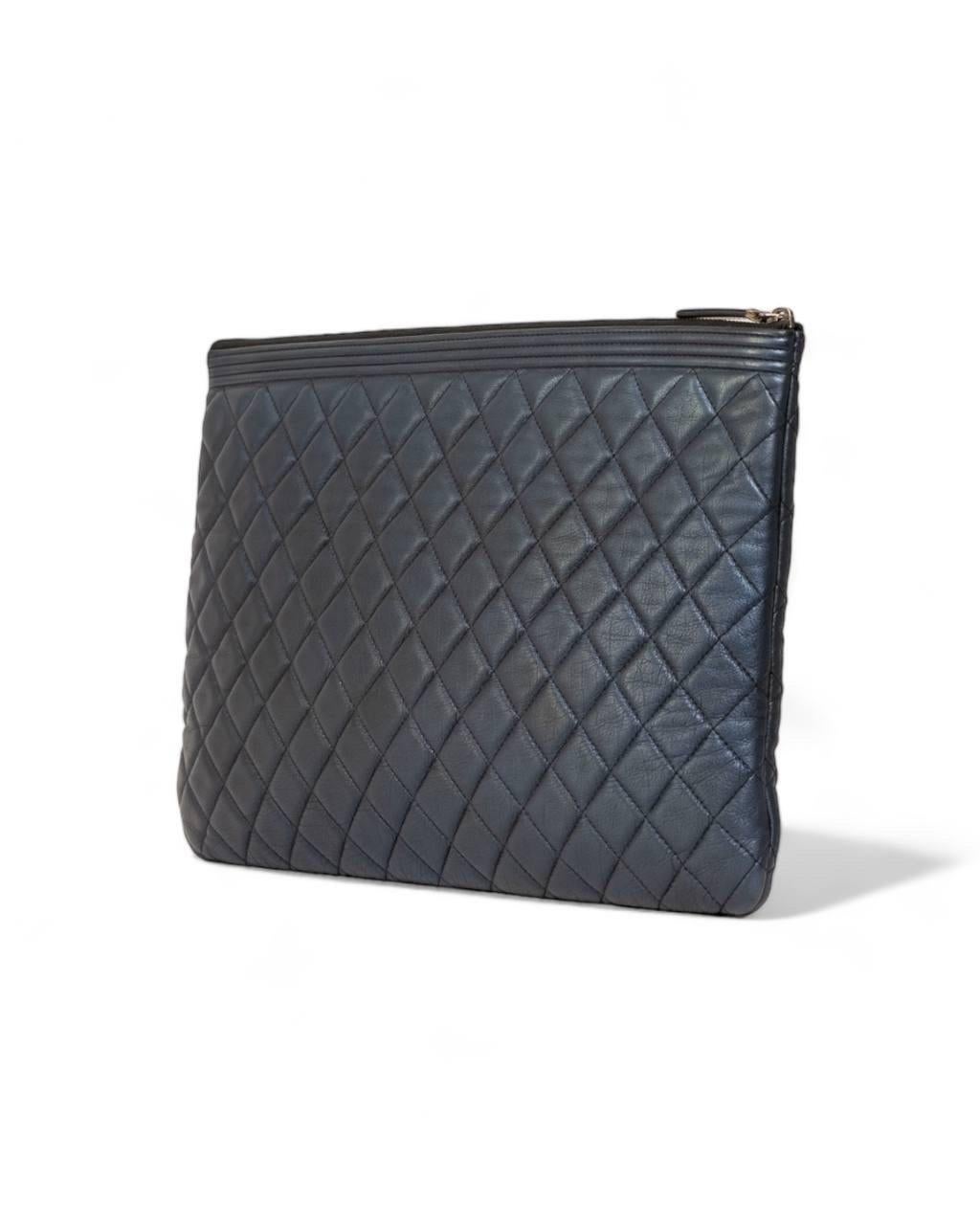Borsa A Mano Chanel Clutch Boy Timeless Blu For Sale 2