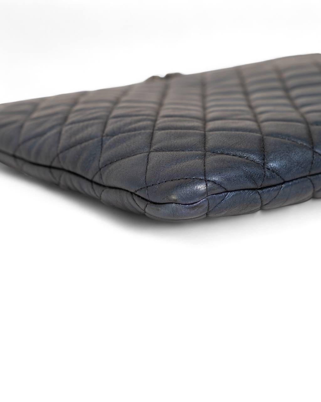 Borsa A Mano Chanel Clutch Boy Timeless Blu For Sale 4