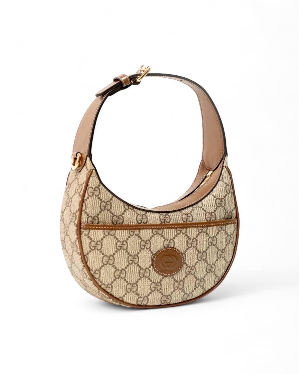 Beige Borsa A Mano Gucci Mezzaluna GG Supreme Marrone