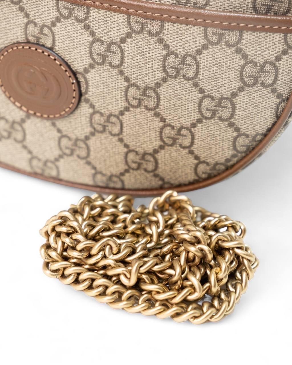 Borsa A Mano Gucci Mezzaluna GG Supreme Marrone In condizioni buone a Torre Del Greco, IT