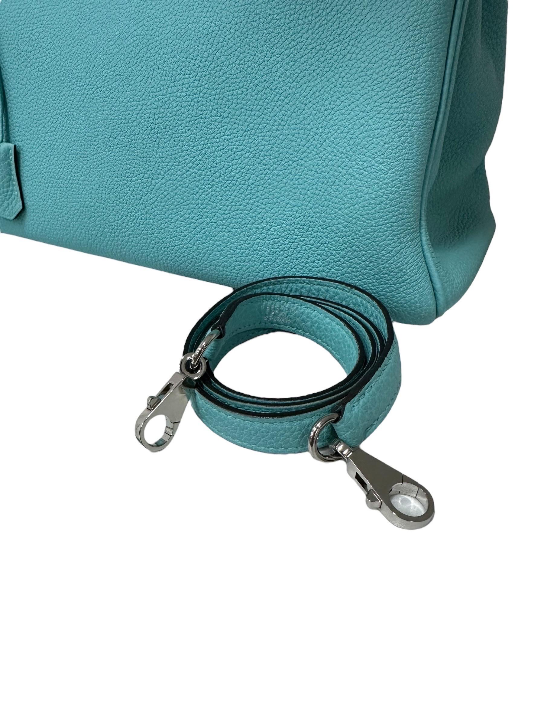 Borsa A Mano Hermès Kelly 32 Clemence Blau Atolle 2014 im Angebot 10