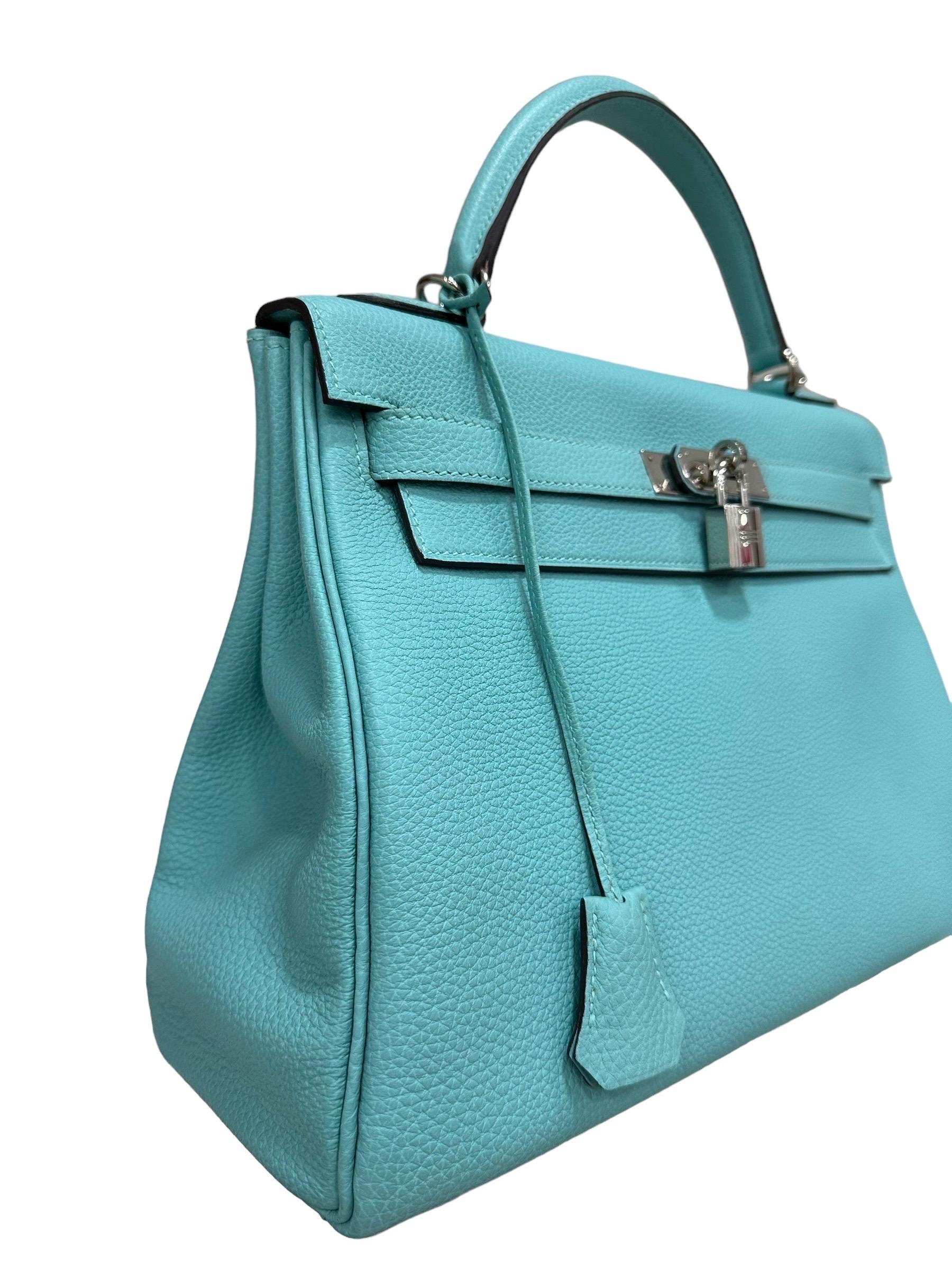 Borsa A Mano Hermès Kelly 32 Clemence Blue Atolle 2014 en vente 1