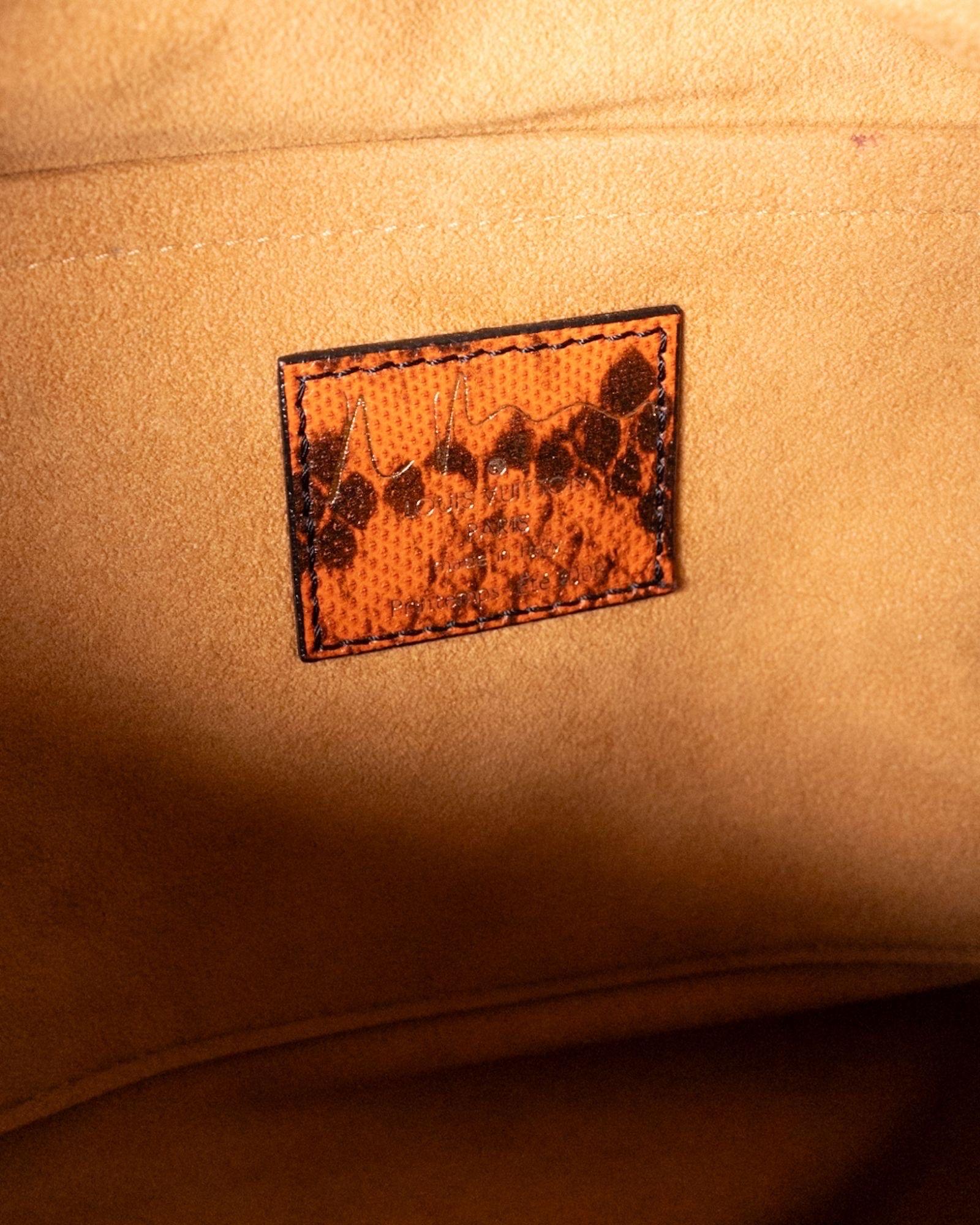 Borsa a mano Louis Vuitton Man Crazy MM Monogram Rossa For Sale 9