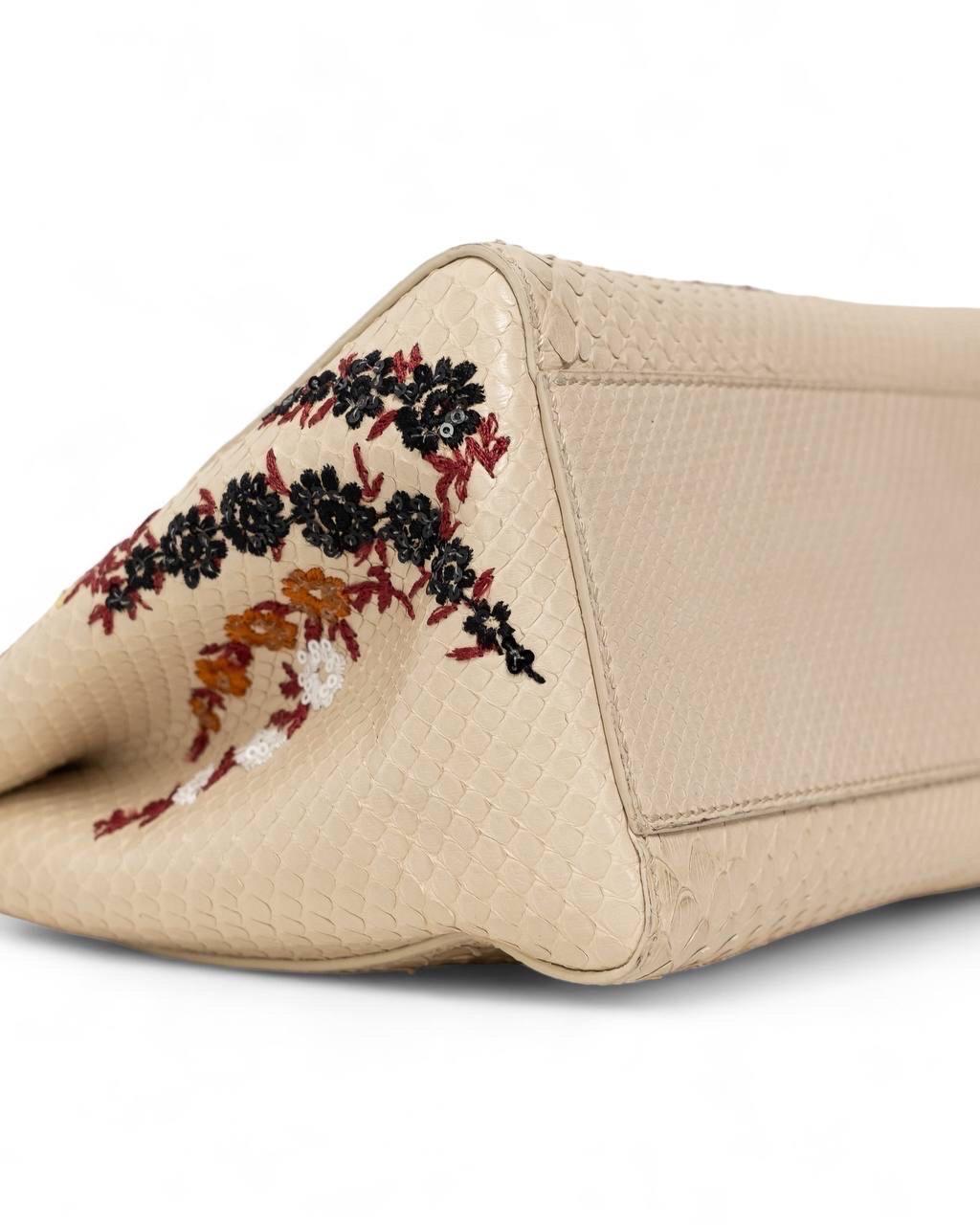 Borsa a ManoFendi Peekaboo Mini con Ricamo For Sale 7