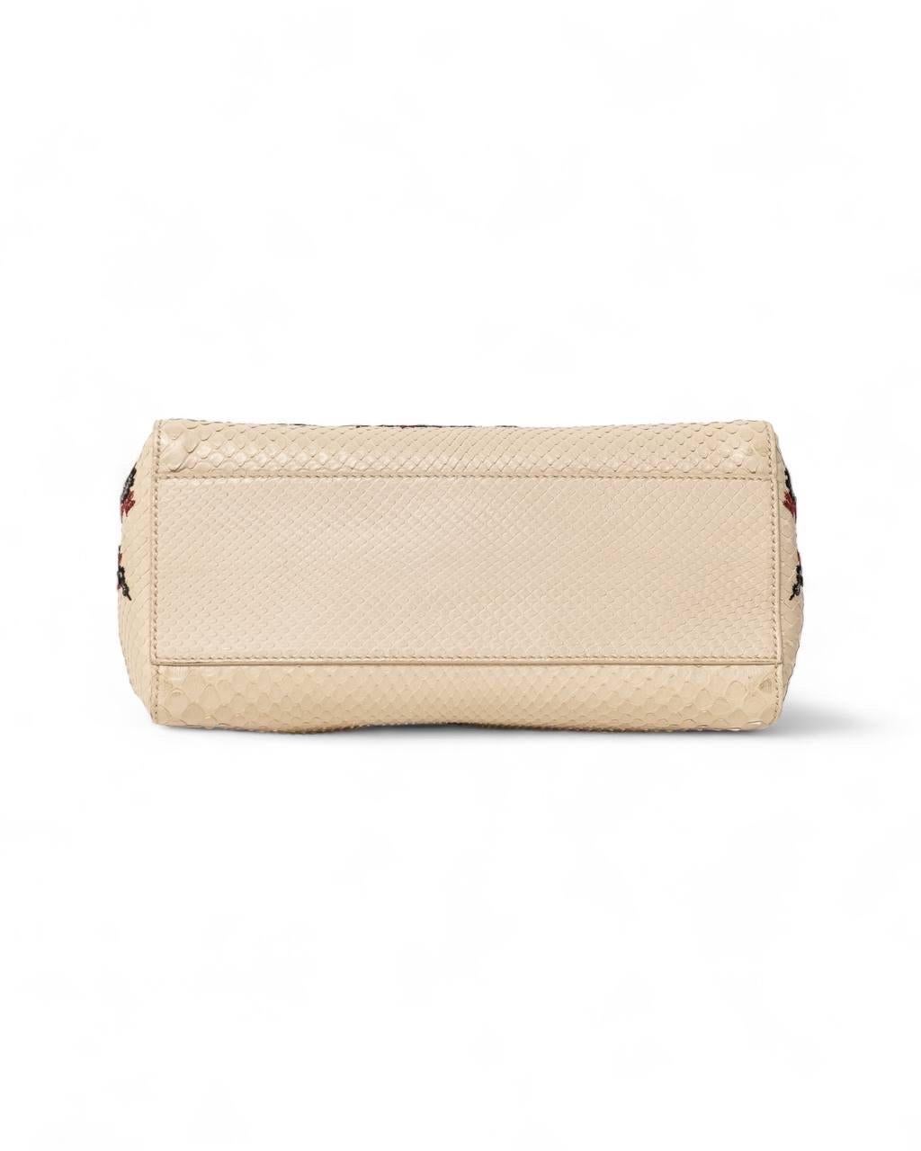 Borsa a ManoFendi Peekaboo Mini con Ricamo For Sale 8