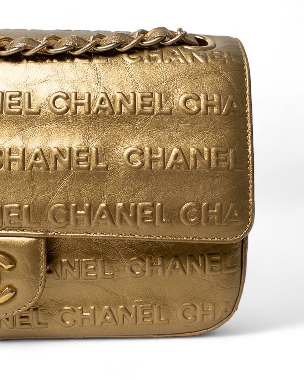 Borsa a spalla Chanel 2.55 Signature CC Paris-Dallas Oro en vente 10