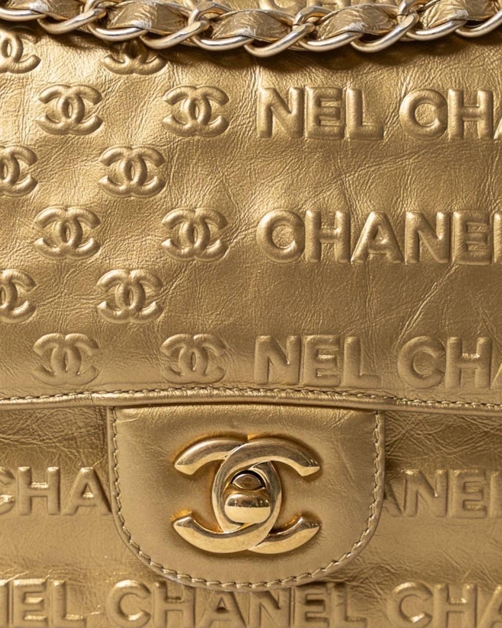 Borsa a spalla Chanel 2.55 Signature CC Paris-Dallas Oro Pour femmes en vente