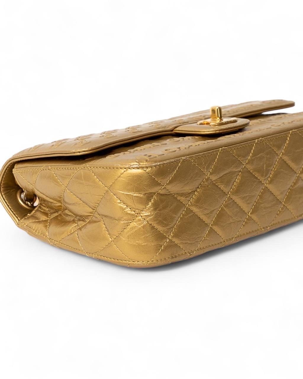 Borsa a spalla Chanel 2.55 Signature CC Paris-Dallas Oro en vente 2