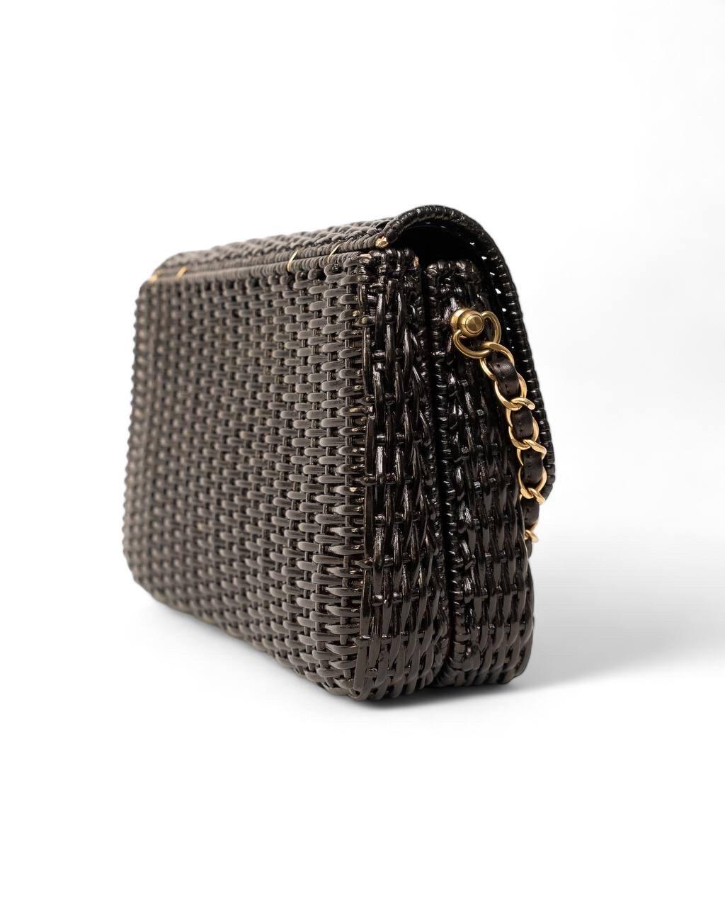 Women's Borsa a Spalla Chanel Classic Flap Vimini Nera For Sale