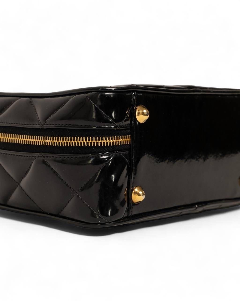 Borsa a spalla Chanel Cube Vintage Vernice Nero For Sale 8