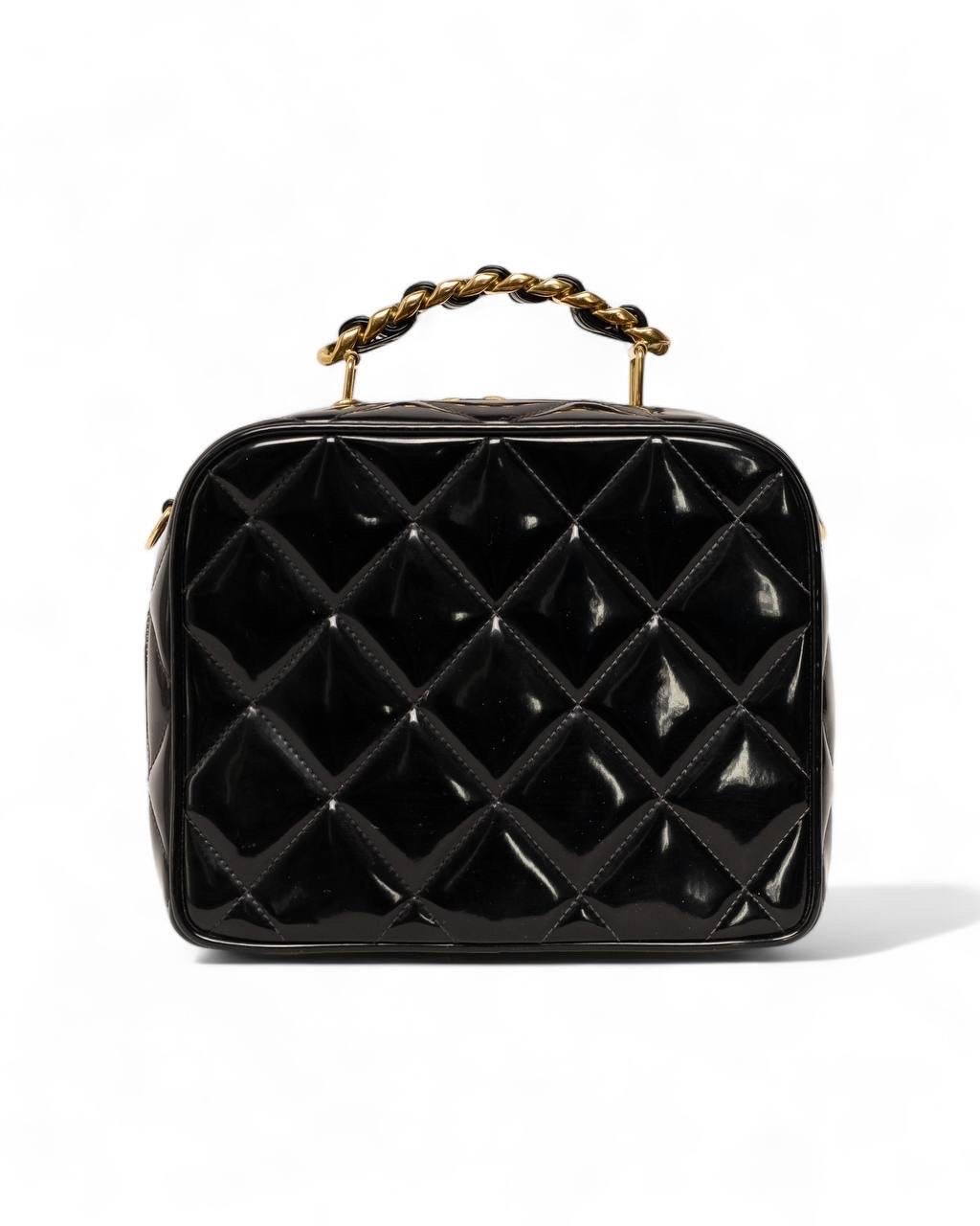 Women's Borsa a spalla Chanel Cube Vintage Vernice Nero For Sale