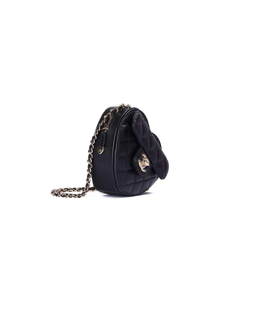 Black Borsa a Spalla Chanel Heart Mini Timeless Nero For Sale