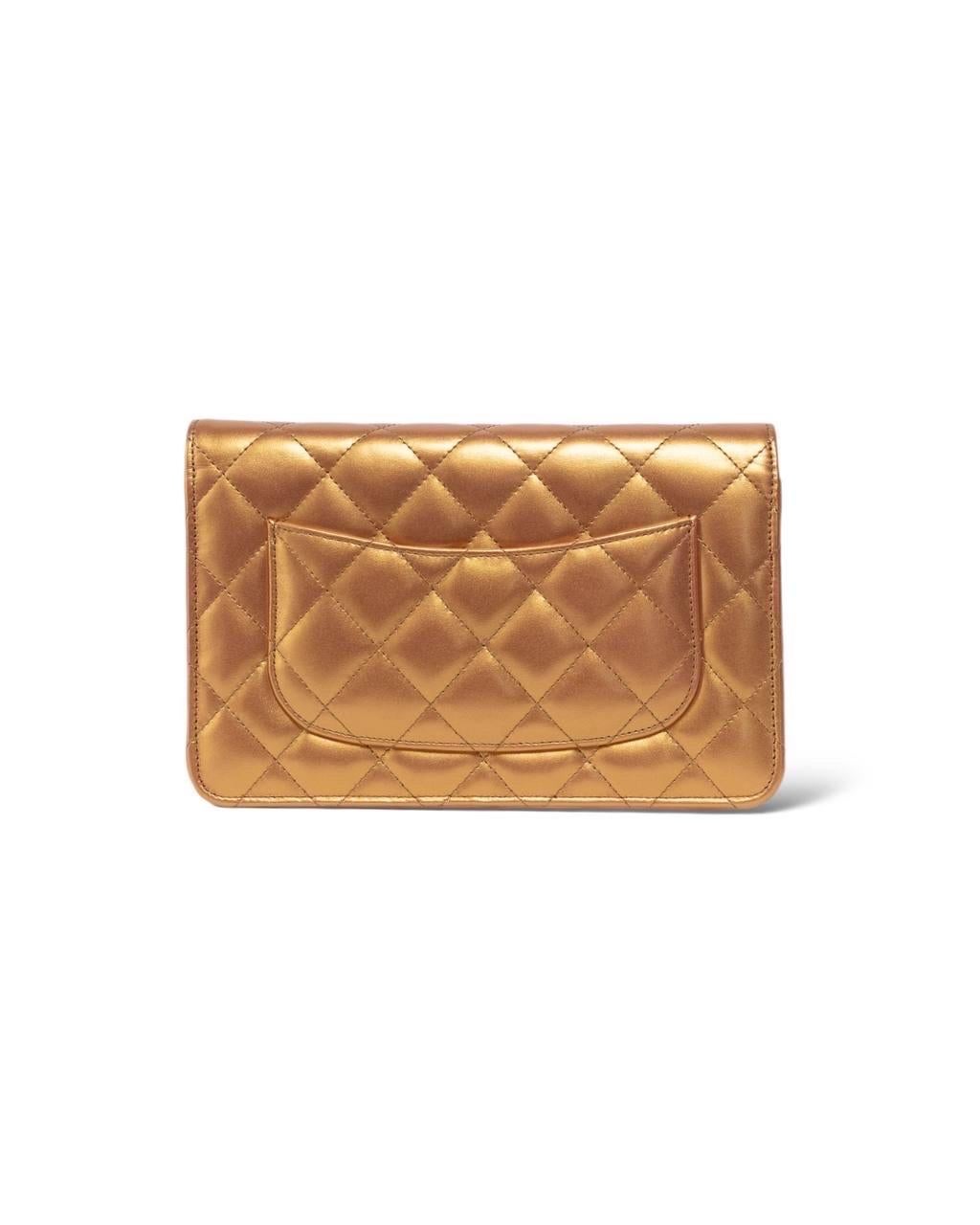 Marron Portefeuille Chanel Borsa a Spalla sur chaîne Perlata Arancio en vente