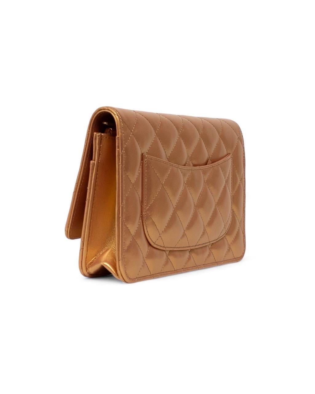 Portefeuille Chanel Borsa a Spalla sur chaîne Perlata Arancio en vente 3
