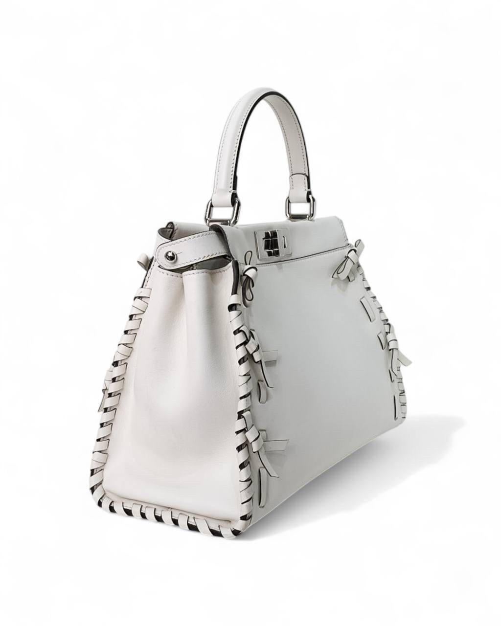 Women's Borsa a spalla Fendi Peekaboo Medium Fiocco Bianca For Sale