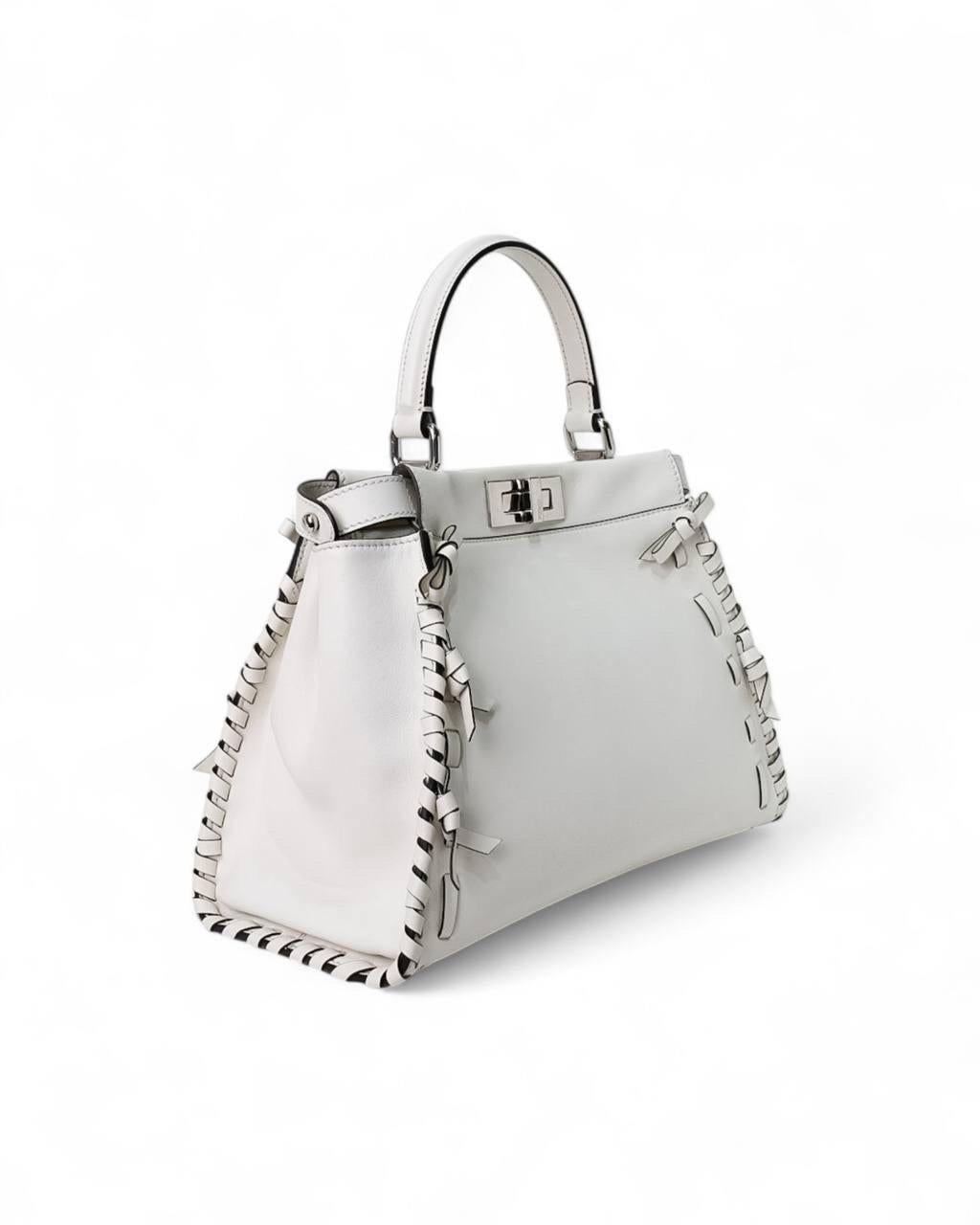 Borsa a spalla Fendi Peekaboo Medium Fiocco Bianca For Sale 1
