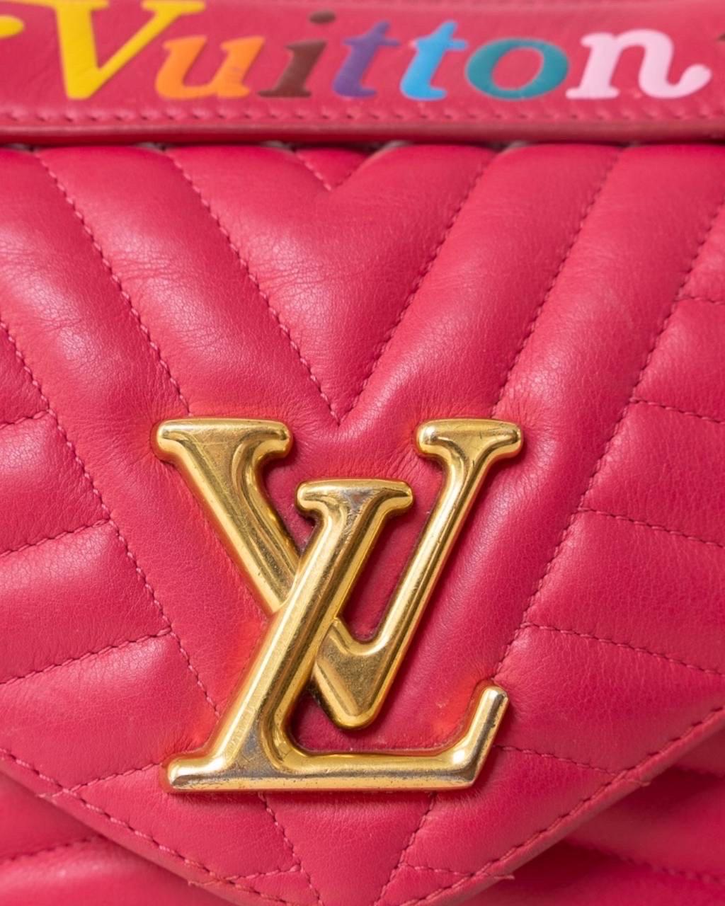 Borsa a spalla Louis Vuitton New Wave MM Fragola For Sale 6