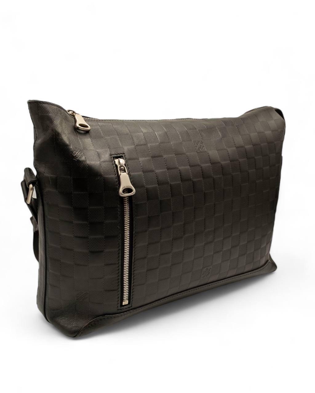 Borsa a Spalla Louis Vuitton Mick GM Damier Infini In Good Condition In Torre Del Greco, IT