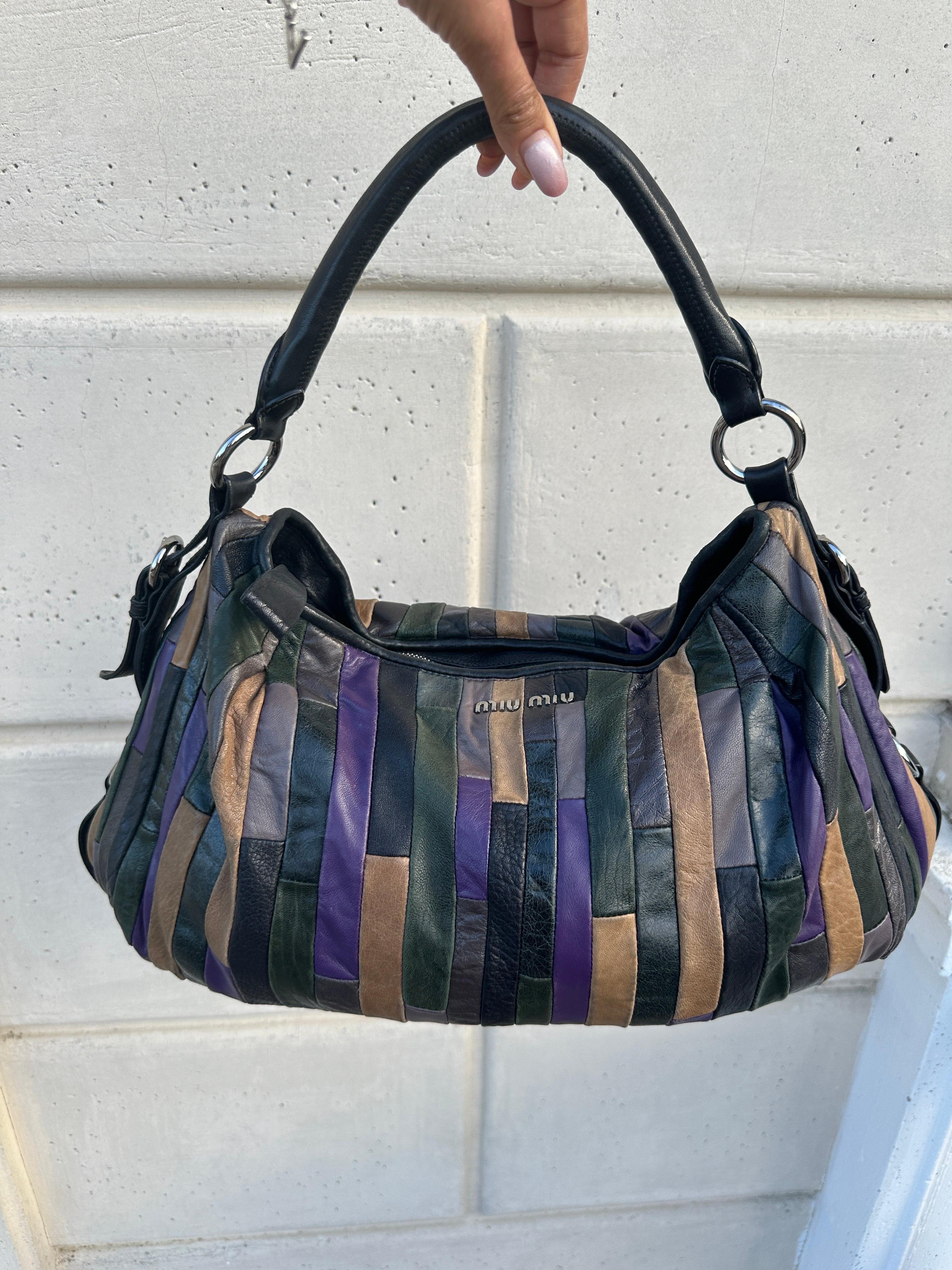 Borsa a spalla Miu Miu in pelle (Schwarz)