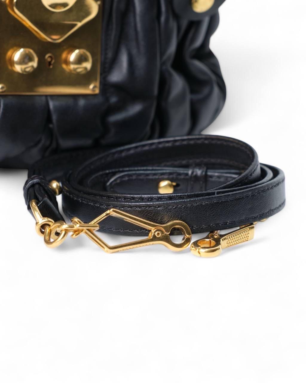 Borsa a spalla Miu Miu Shopper Small Groffata Nera 8