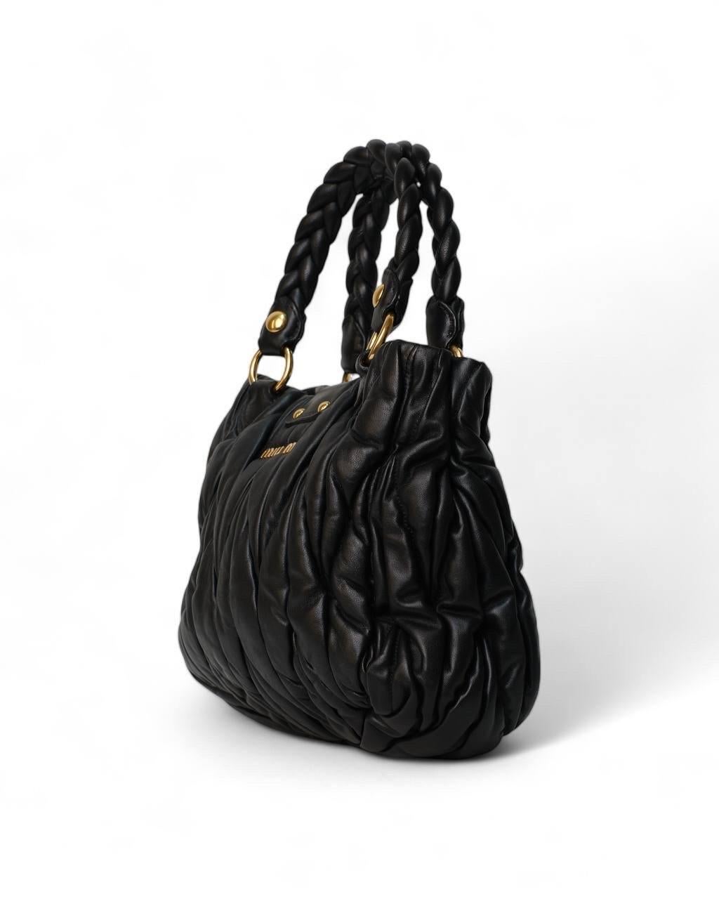 Borsa a spalla Miu Miu Shopper Small Groffata Nera In Good Condition In Torre Del Greco, IT