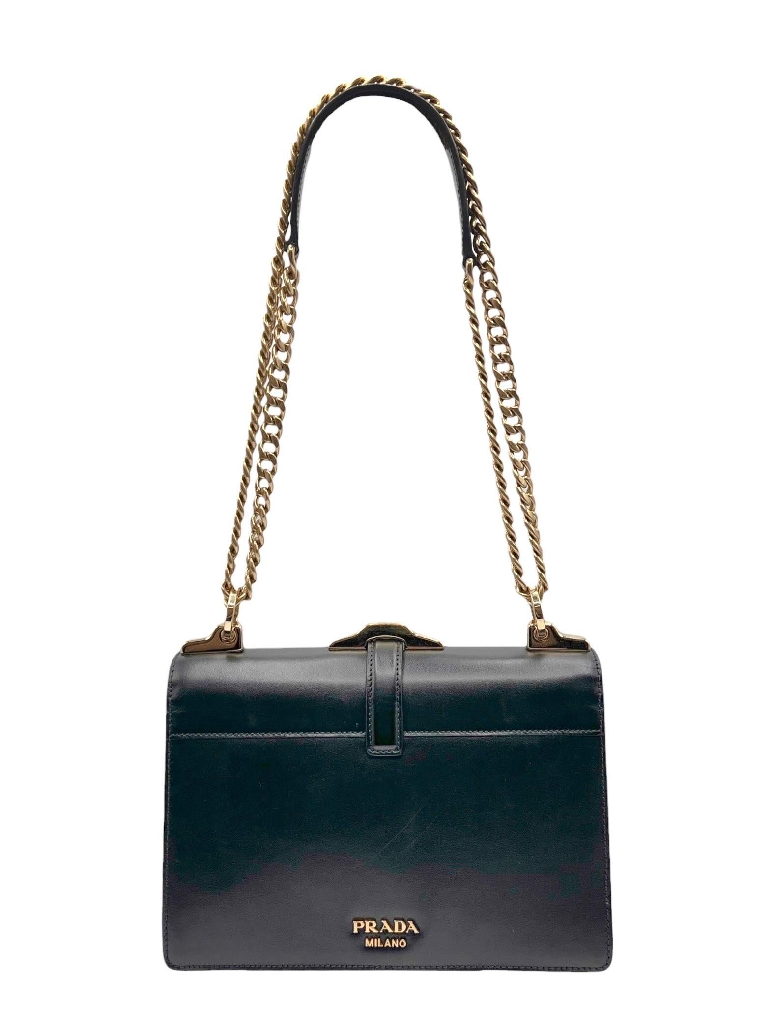 Borsa a spalla Prada Belle Bag Chain Nera For Sale 5