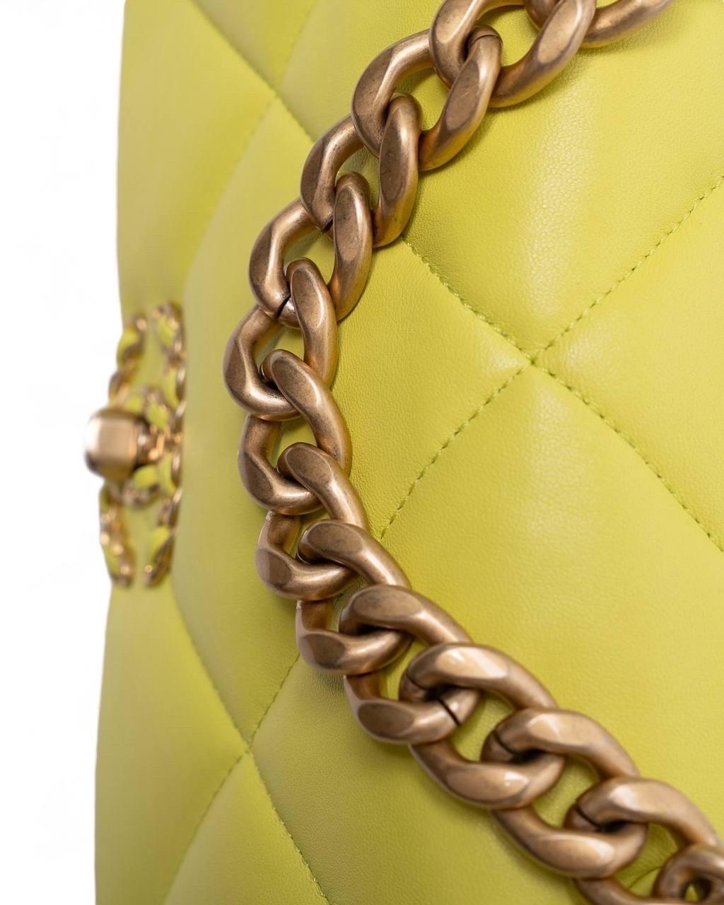 Borsa A Tracolla Chanel 19 Small Verde Fluo For Sale 5