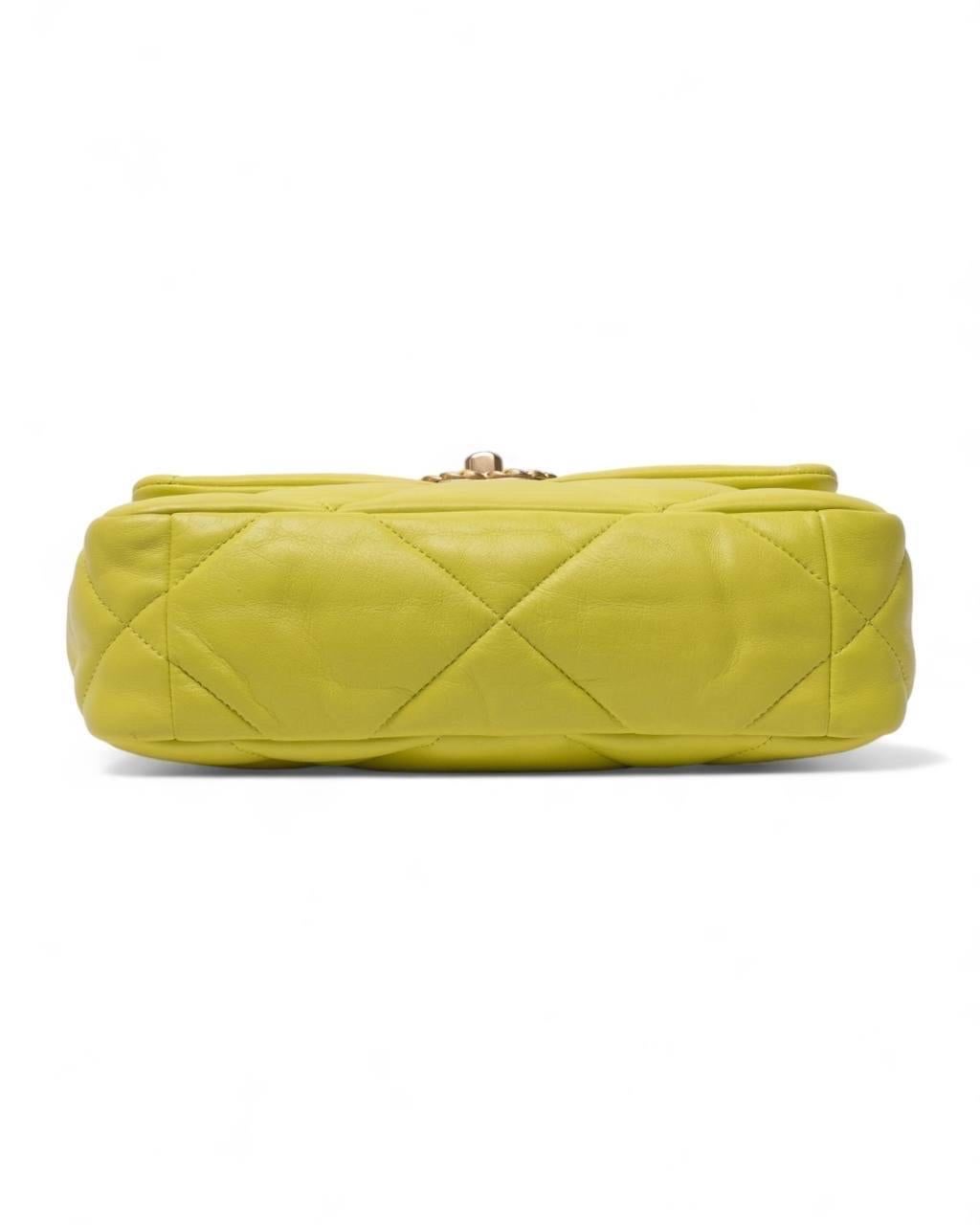 Borsa A Tracolla Chanel 19 Small Verde Fluo For Sale 9