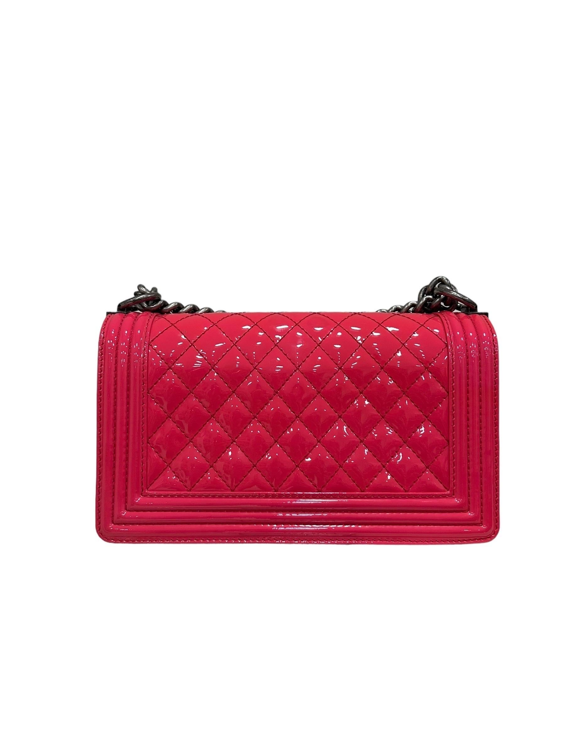 Borsa A Tracolla Chanel Boy Medium Fucsia 2010\ 2011 im Angebot 1