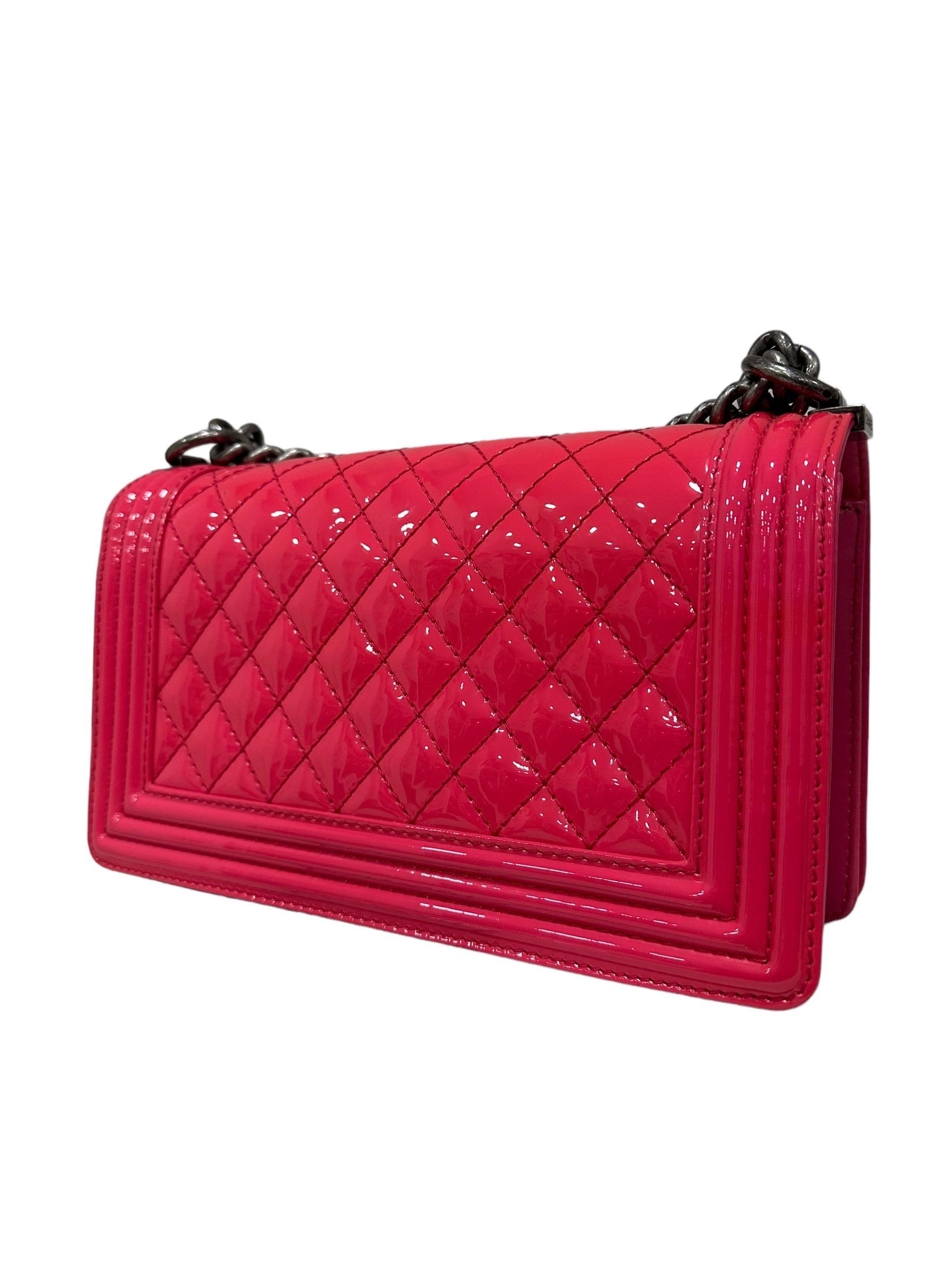 Borsa A Tracolla Chanel Boy Medium Fucsia 2010\ 2011 im Angebot 3