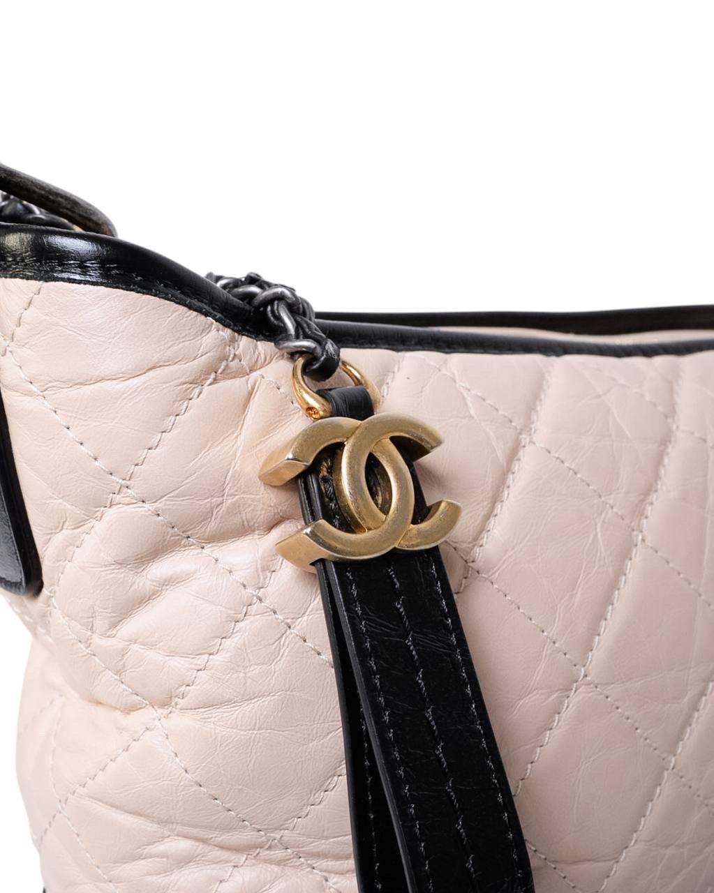 Borsa a Tracolla Chanel Gabrielle Medium Cipria In Good Condition For Sale In Torre Del Greco, IT