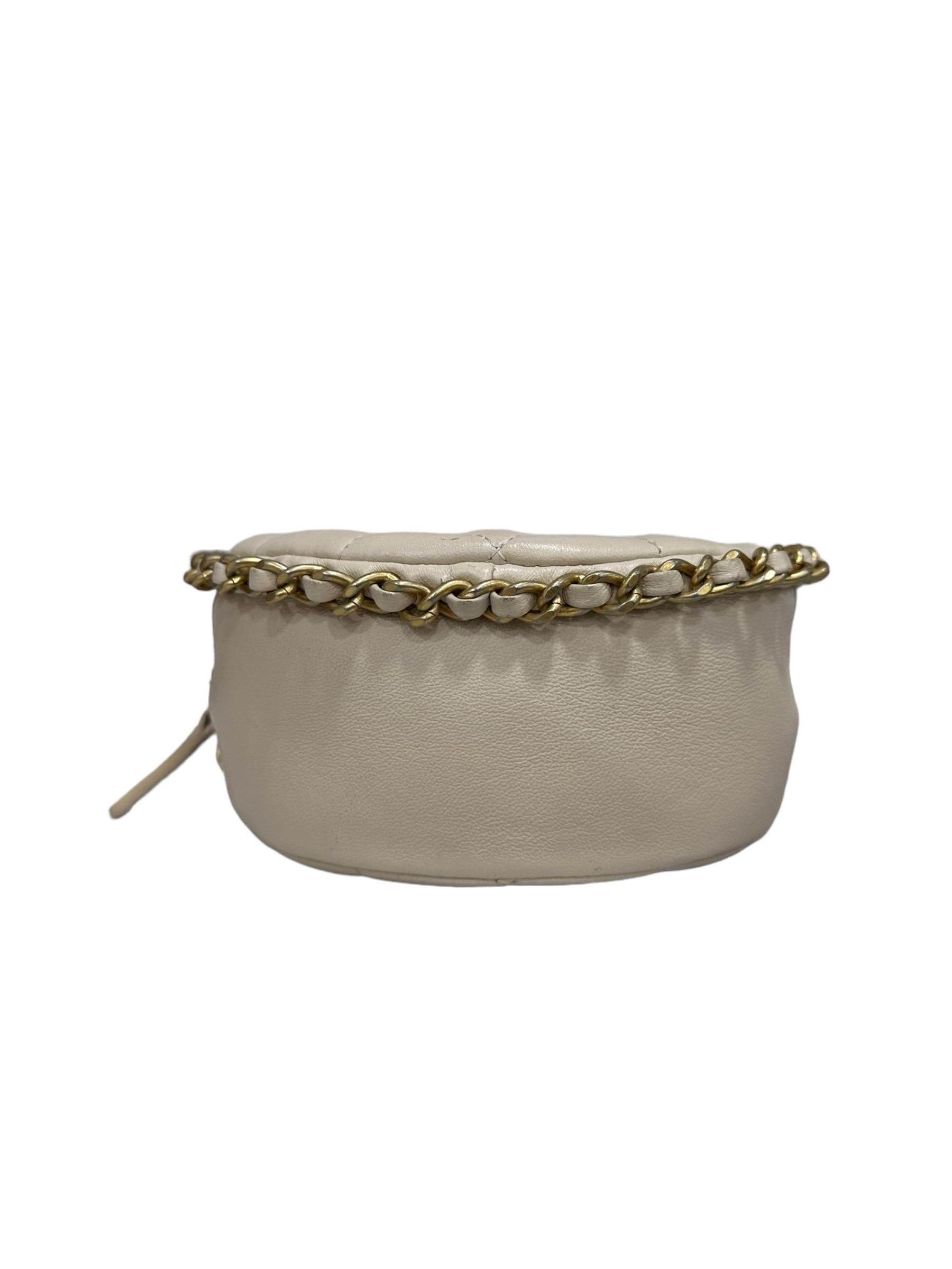 Borsa A Tracolla Chanel - Sac rond beige 2020 en vente 1