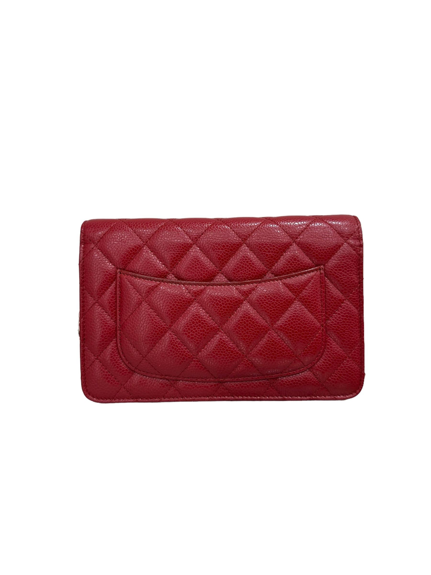 Borsa A Tracolla Chanel Brieftasche an Kette Kaviar Rossa 2014 im Angebot 1
