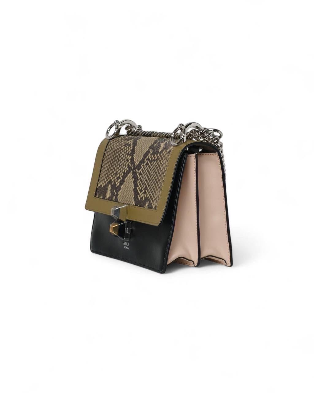 Borsa A Tracolla Fendi Kan I Small Tricolor Nera In Good Condition For Sale In Torre Del Greco, IT
