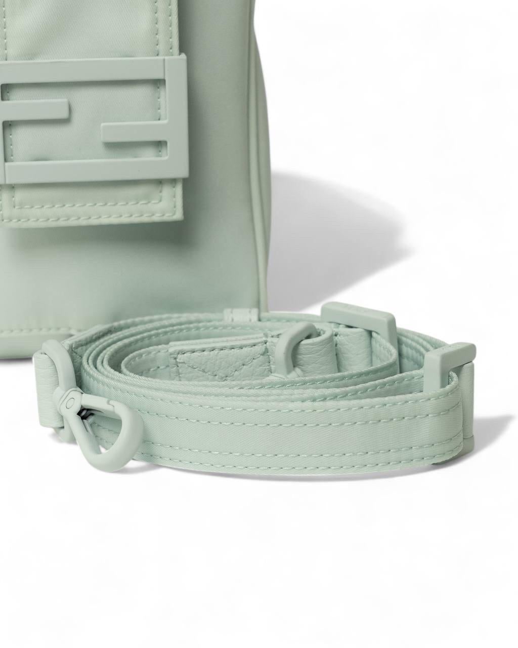 Borsa a Tracolla Fendi Portacellulare Nylon FF Azzurro For Sale 3