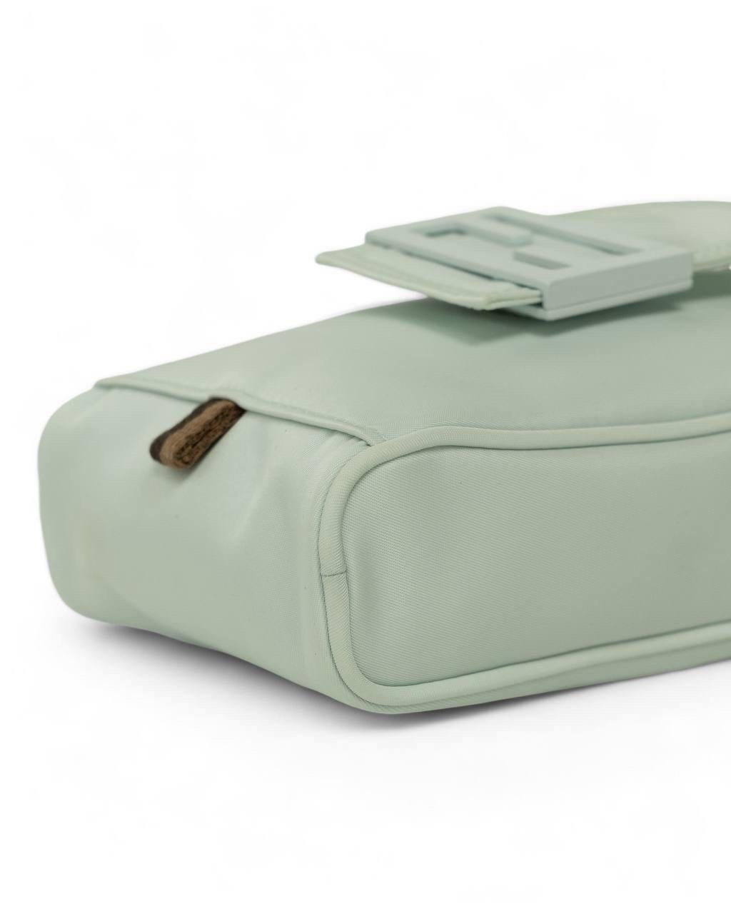 Borsa a Tracolla Fendi Portacellulare Nylon FF Azzurro For Sale 4