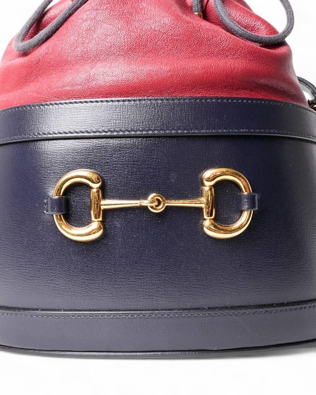 Borsa a Tracolla Gucci Horsebit 1955 Secchiello Medium Blu In Good Condition For Sale In Torre Del Greco, IT
