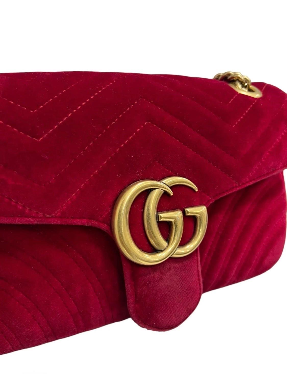 Borsa A Tracolla Gucci Marmont 26 Velluto Rossa In Good Condition For Sale In Torre Del Greco, IT