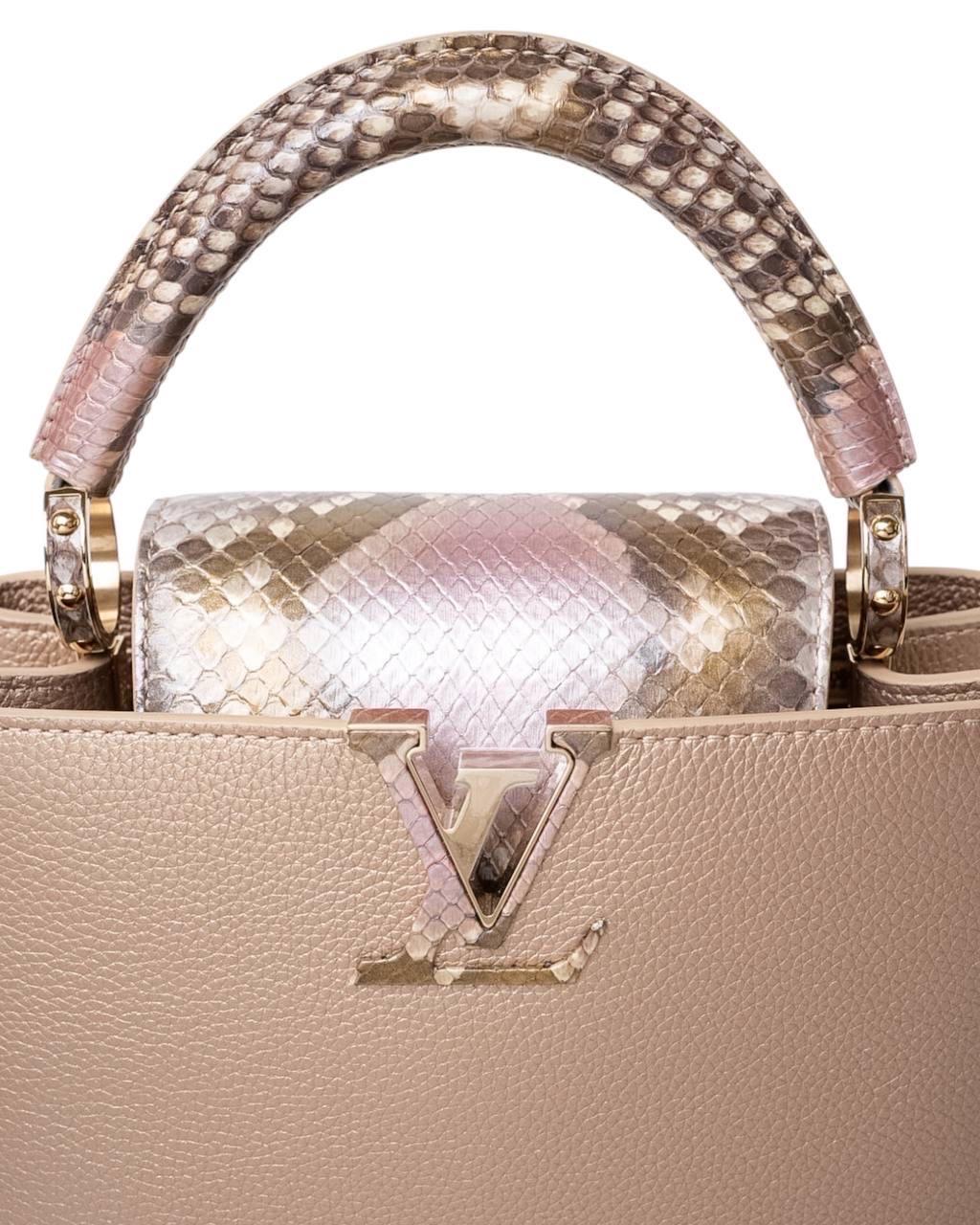 Borsa a tracolla Louis Vuitton Capucines BB Pitone Oro 5