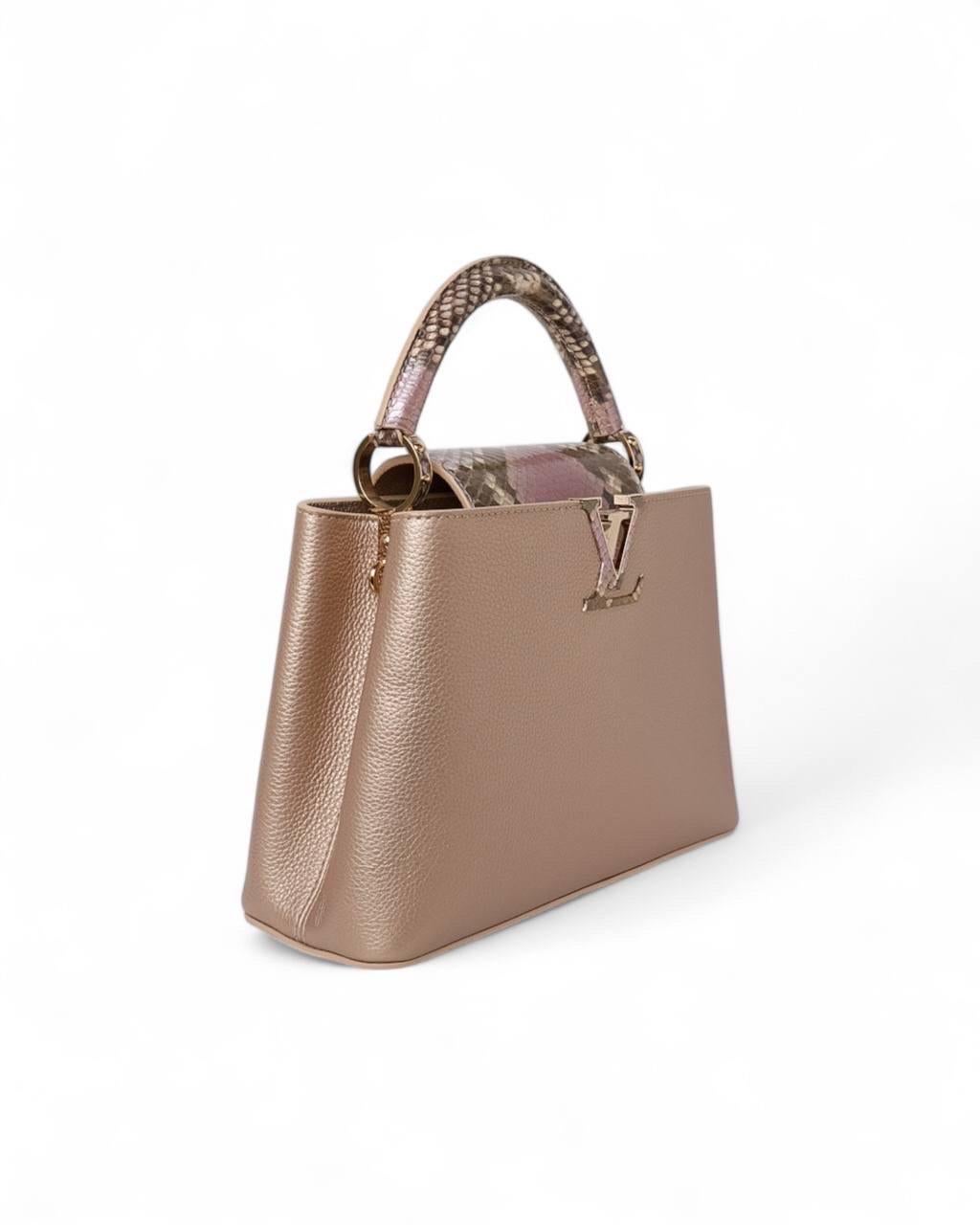 Borsa a tracolla Louis Vuitton Capucines BB Pitone Oro 1